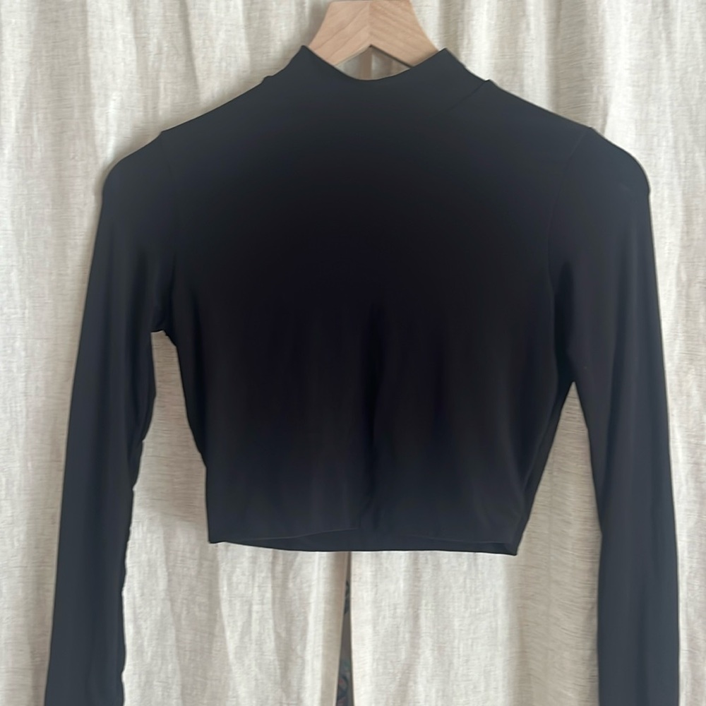 Prettylittlething Black Double Layer Mesh Crop Top